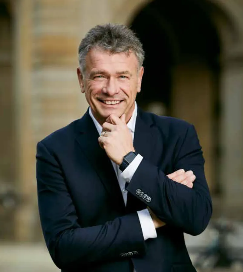 Dr. Holger Liekefett